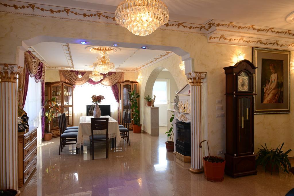 Vila Perla Sapanteana Sapinta Room photo